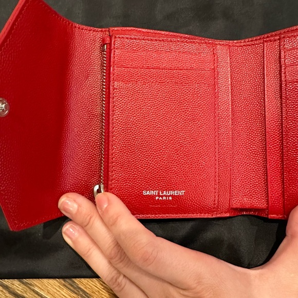 *sold* YSL CASSANDRE MATELASSÉ COMPACT TRI FOLD WALLET - Picture 3 of 12